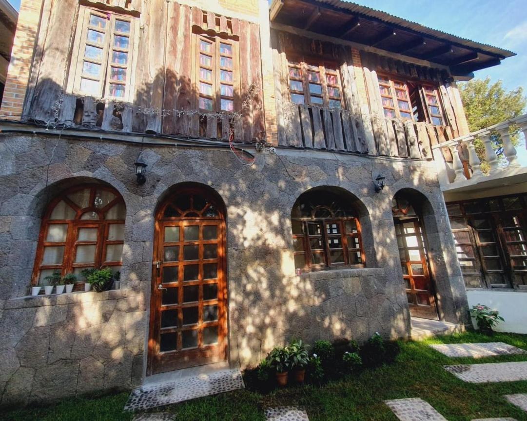 Hotel Ariana San Pedro La Laguna Exteriör bild